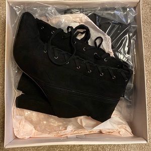 Didn’t fit my calves, never worn before size 8 1/2